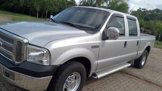 FORD F-250 4.2 XLT 4X2 CD TURBO INTERCOOLER DIESEL 4P MANUAL